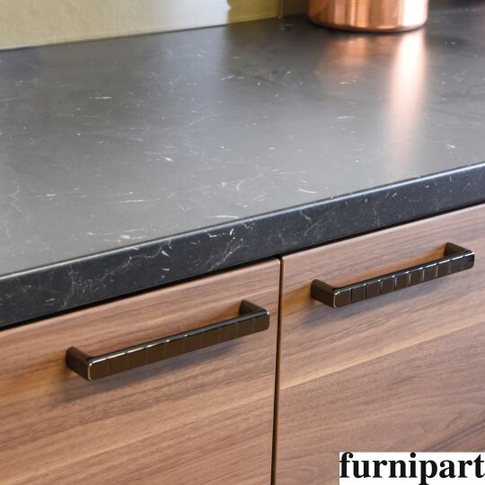 Greep Trottoir 18x160x168mm Zwart nikkel glanzen