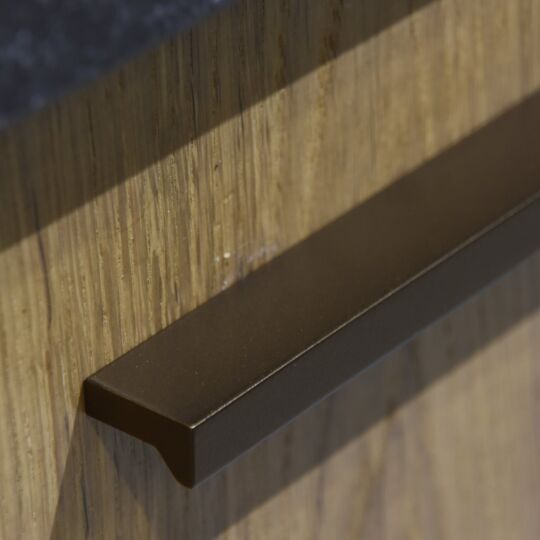 Greep Angle  Metallic antraciet leverbaar in 8 lengte maten