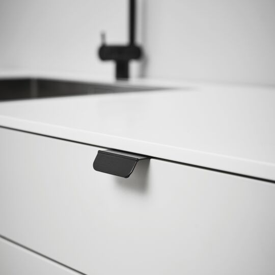 Profiel Detail Mat zwart geborsteld leverbaar in 2 lengte maten